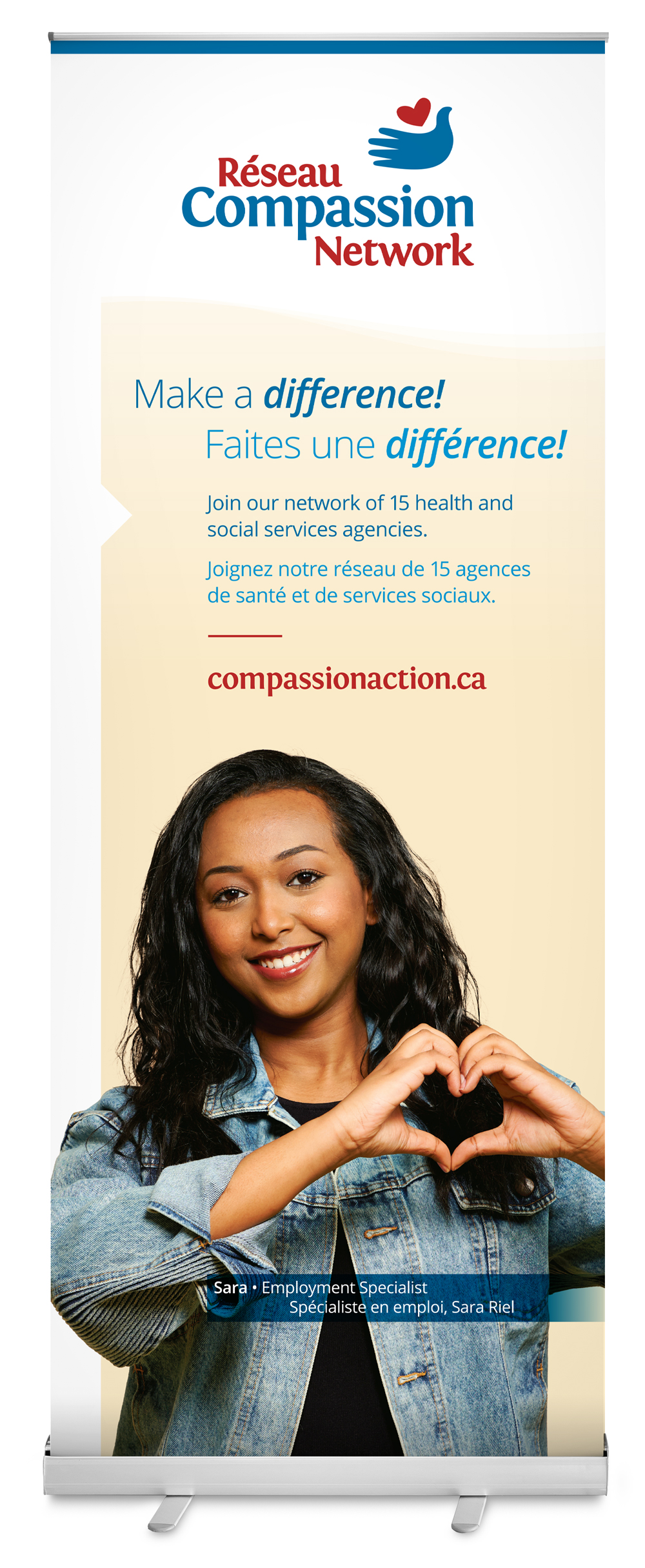 Pop-up banner for Réseau Compassion Network with the slogan 'Make a difference!' and a smiling woman forming a heart shape with her hands.